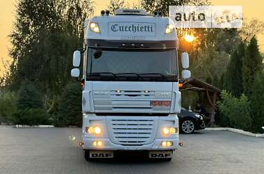 Тягач DAF XF 105 2013 в Дубні