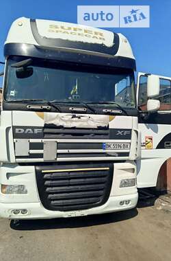 Тягач DAF XF 105 2009 в Рівному