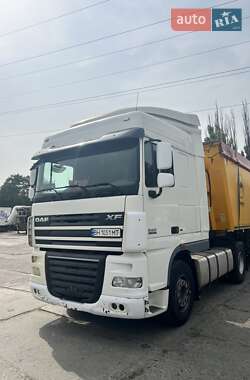 Зерновоз DAF XF 105 2011 в 