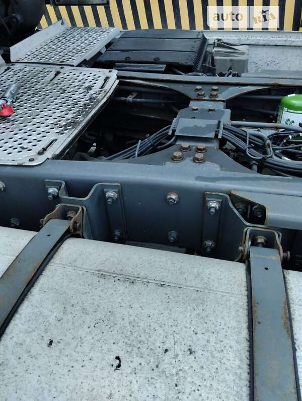 Тягач DAF XF 105 2011 в Яворове