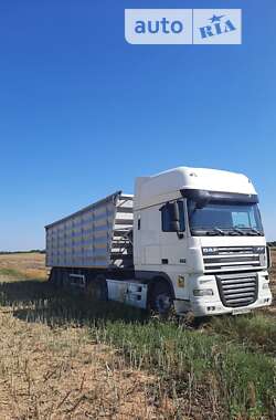 Тягач DAF XF 105 2010 в Охтирці