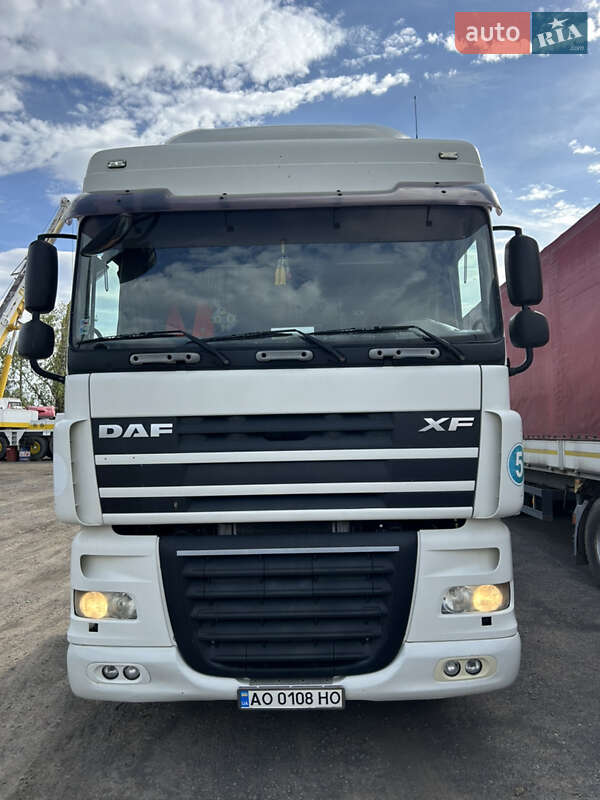 Тягач DAF XF 105 2008 в Ужгороде