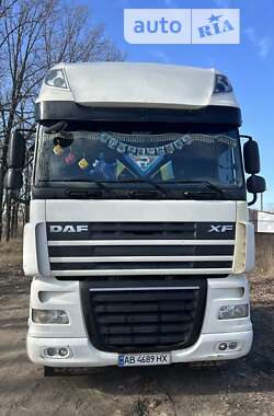 Тягач DAF XF 105 2009 в Киеве