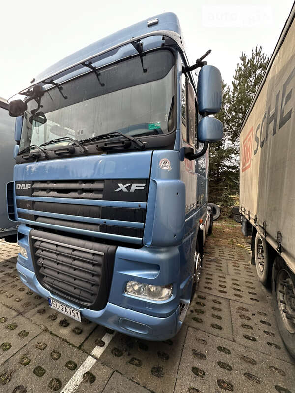 Тягач DAF XF 105 2013 в Ирпене