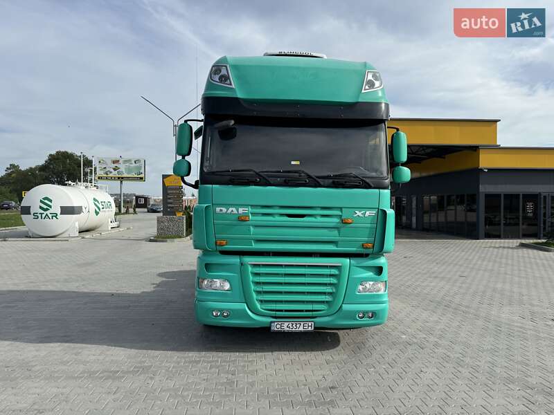 Тягач DAF XF 105 2012 в Чернівцях