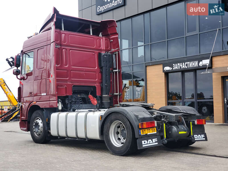 Тягач DAF XF 105 2012 в Ровно