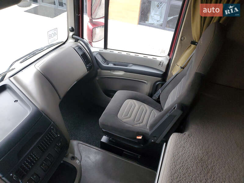 Тягач DAF XF 105 2012 в Ровно