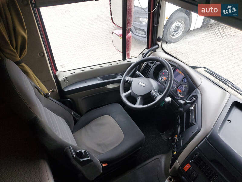 Тягач DAF XF 105 2012 в Ровно