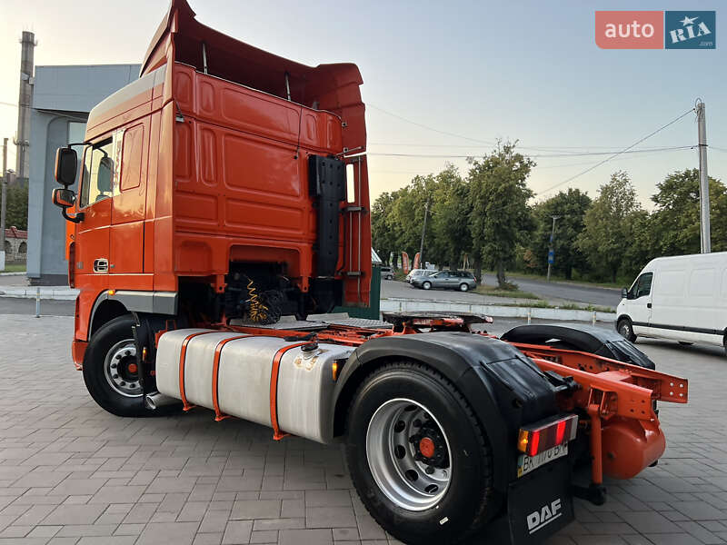 Тягач DAF XF 105 2007 в Ровно