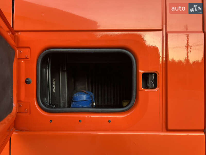 Тягач DAF XF 105 2007 в Ровно
