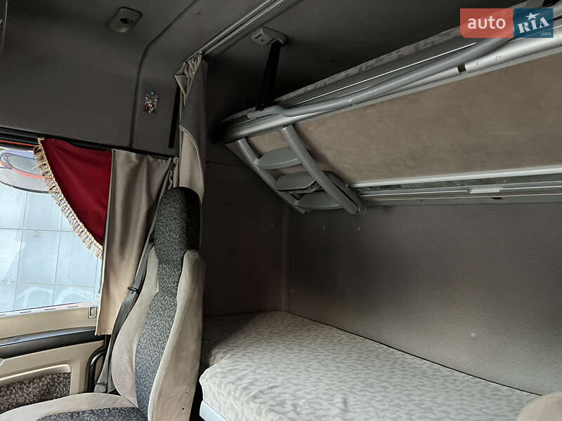 Тягач DAF XF 105 2007 в Ровно