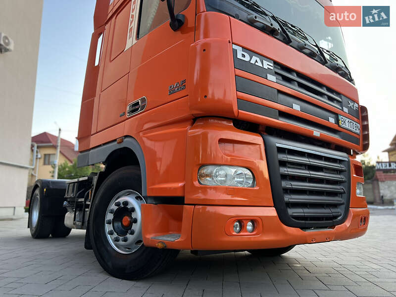 Тягач DAF XF 105 2007 в Ровно