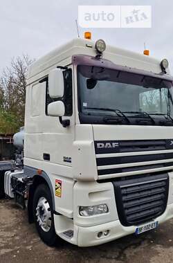 Тягач DAF XF 105 2010 в Чернівцях