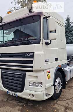 Тягач DAF XF 105 2010 в Чернівцях