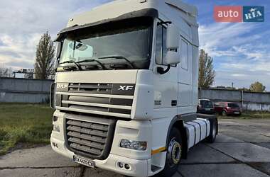 Тягач DAF XF 105 2010 в 