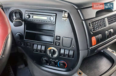Тягач DAF XF 105 2011 в 