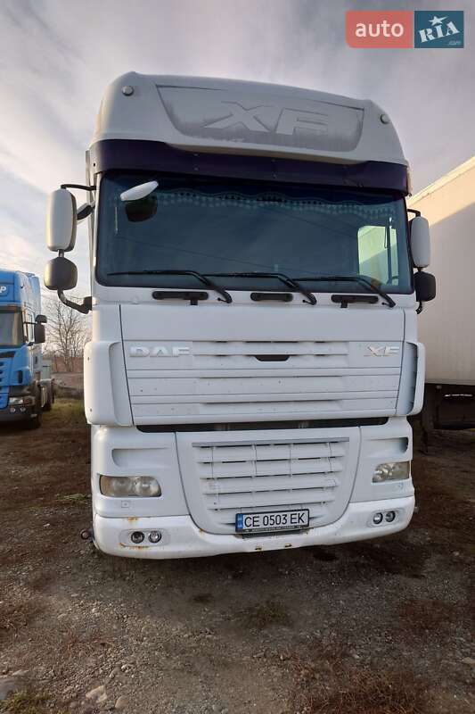 Тягач DAF XF 105 2010 в Черновцах