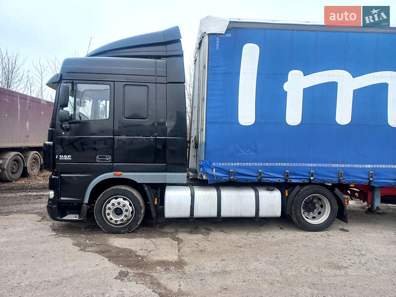Тягач DAF XF 105 2010 в Луцке