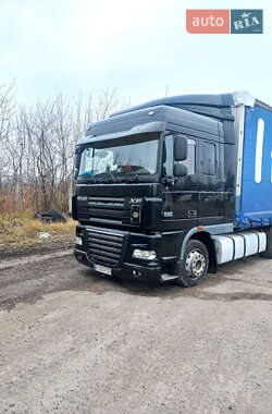 Тягач DAF XF 105 2010 в 