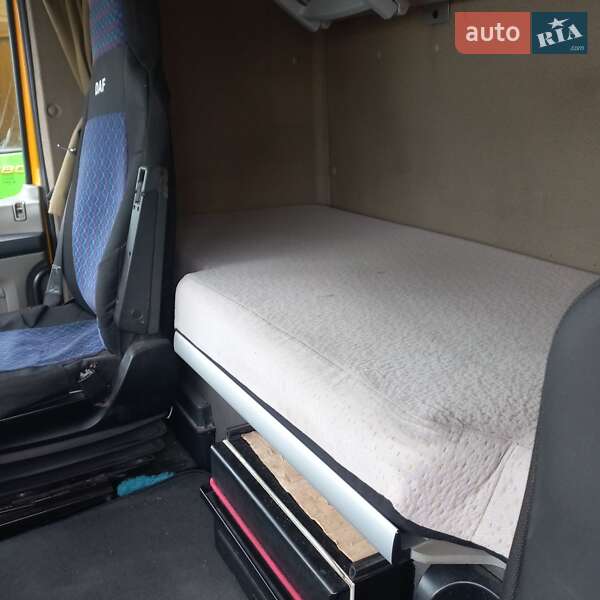 Тягач DAF XF 105 2010 в Львові