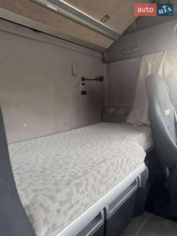 Тягач DAF XF 105 2006 в Могилев-Подольске