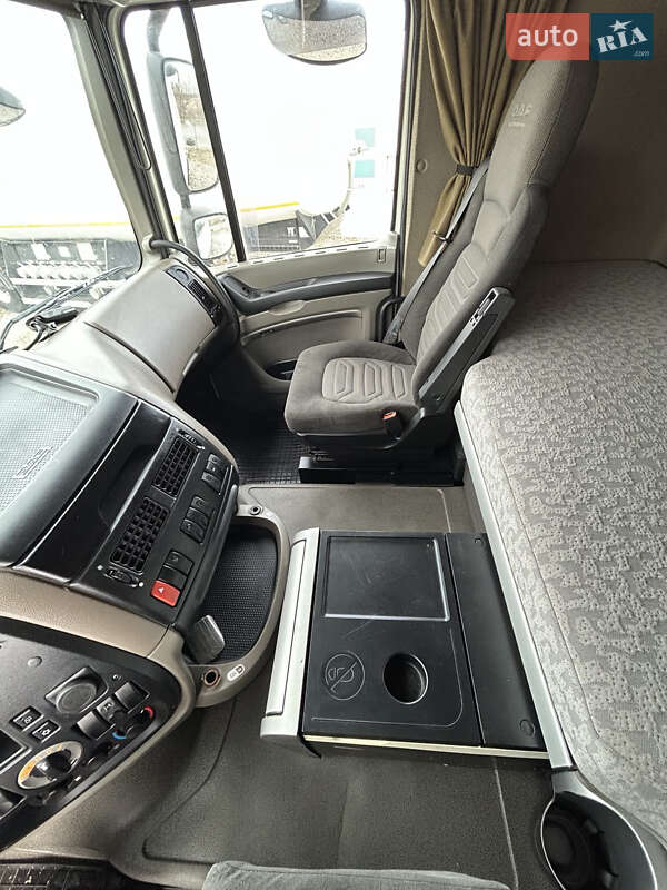 Тягач DAF XF 105 2011 в Виннице
