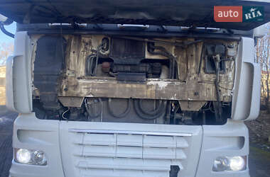 Тягач DAF XF 105 2006 в 