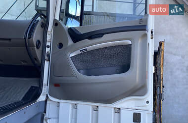Тягач DAF XF 105 2006 в 