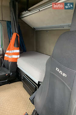 Тягач DAF XF 105 2010 в 
