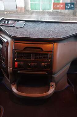 Тягач DAF XF 105 2006 в 