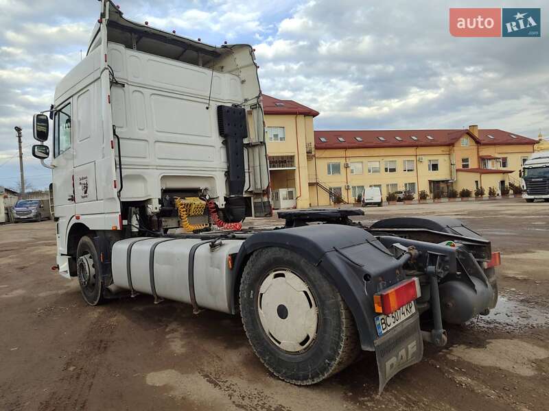 Тягач DAF XF 105 2011 в Львове