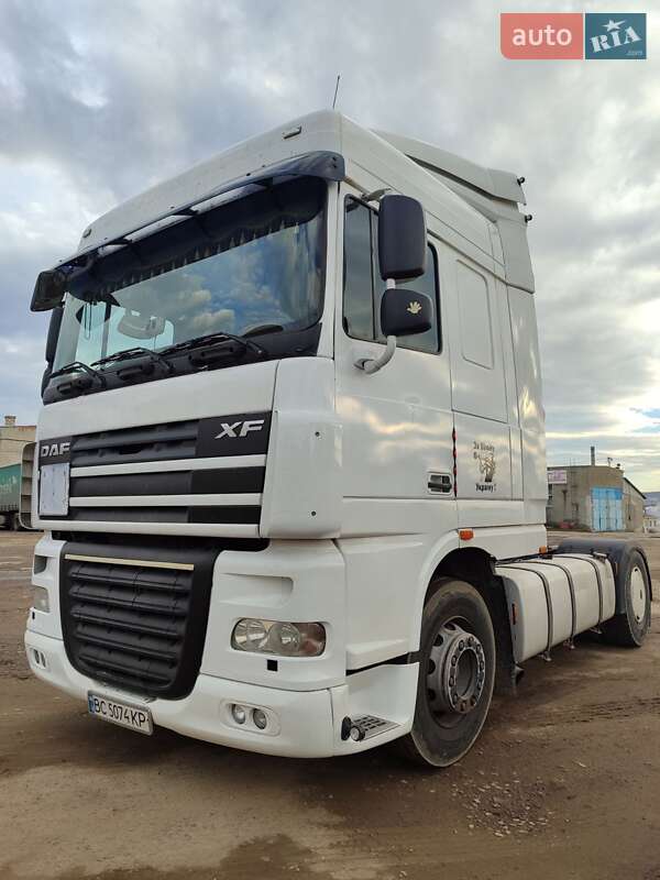 Тягач DAF XF 105 2011 в Львове