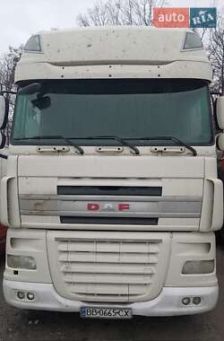 Тягач DAF XF 105 2011 в Дніпрі