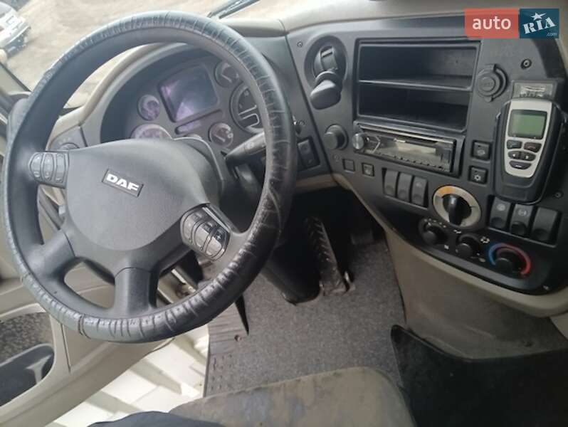 Тягач DAF XF 105 2007 в Днепре