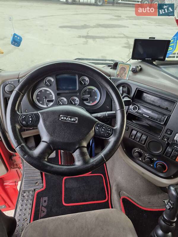 Тягач DAF XF 105 2007 в Буче