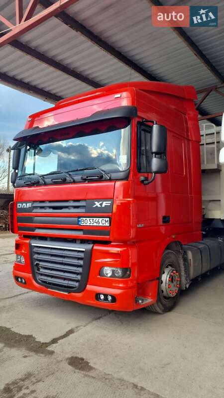 Тягач DAF XF 105 2008 в Львове