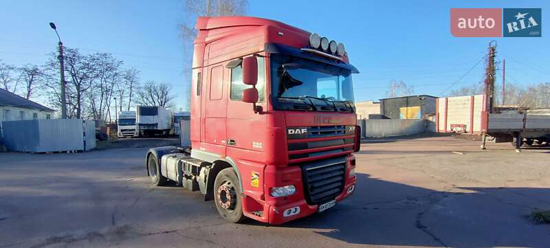 Тягач DAF XF 105 2012 в 