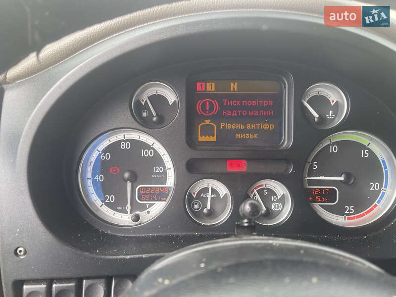 Тягач DAF XF 105 2011 в Городке