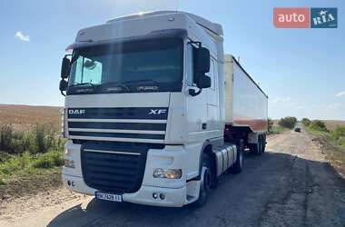 Тягач DAF XF 105 2008 в Дубні