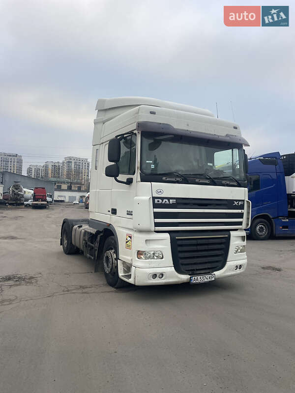 Тягач DAF XF 105 2007 в Киеве