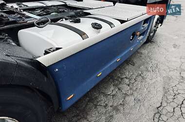 Тягач DAF XF 105 2011 в 