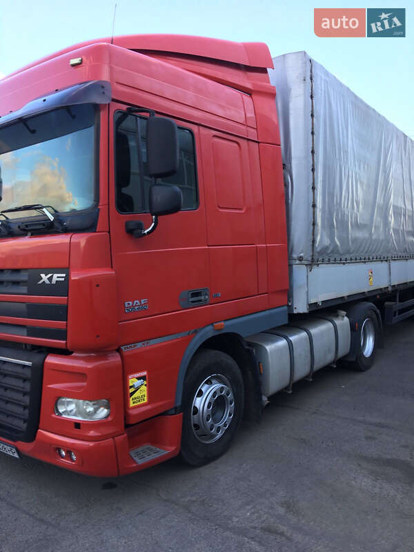 Тягач DAF XF 105 2012 в Мукачевому