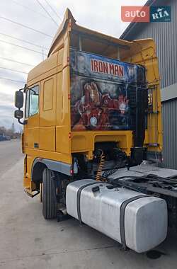 Тягач DAF XF 105 2012 в 