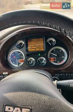 Тягач DAF XF 105 2012 в 