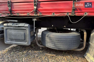 Тягач DAF XF 105 2011 в 