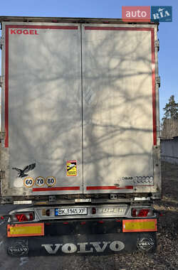 Тягач DAF XF 105 2011 в 