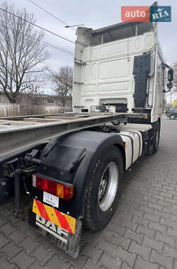 Контейнеровоз DAF XF 105 2011 в 