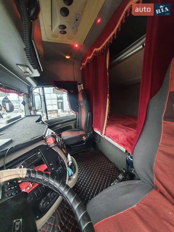 Тягач DAF XF 105 2009 в Первомайске