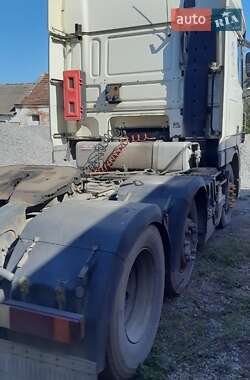 Тягач DAF XF 105 2012 в 