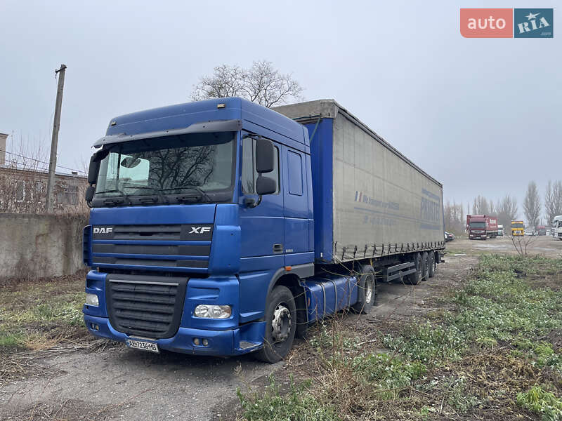 Тягач DAF XF 105 2010 в Днепре